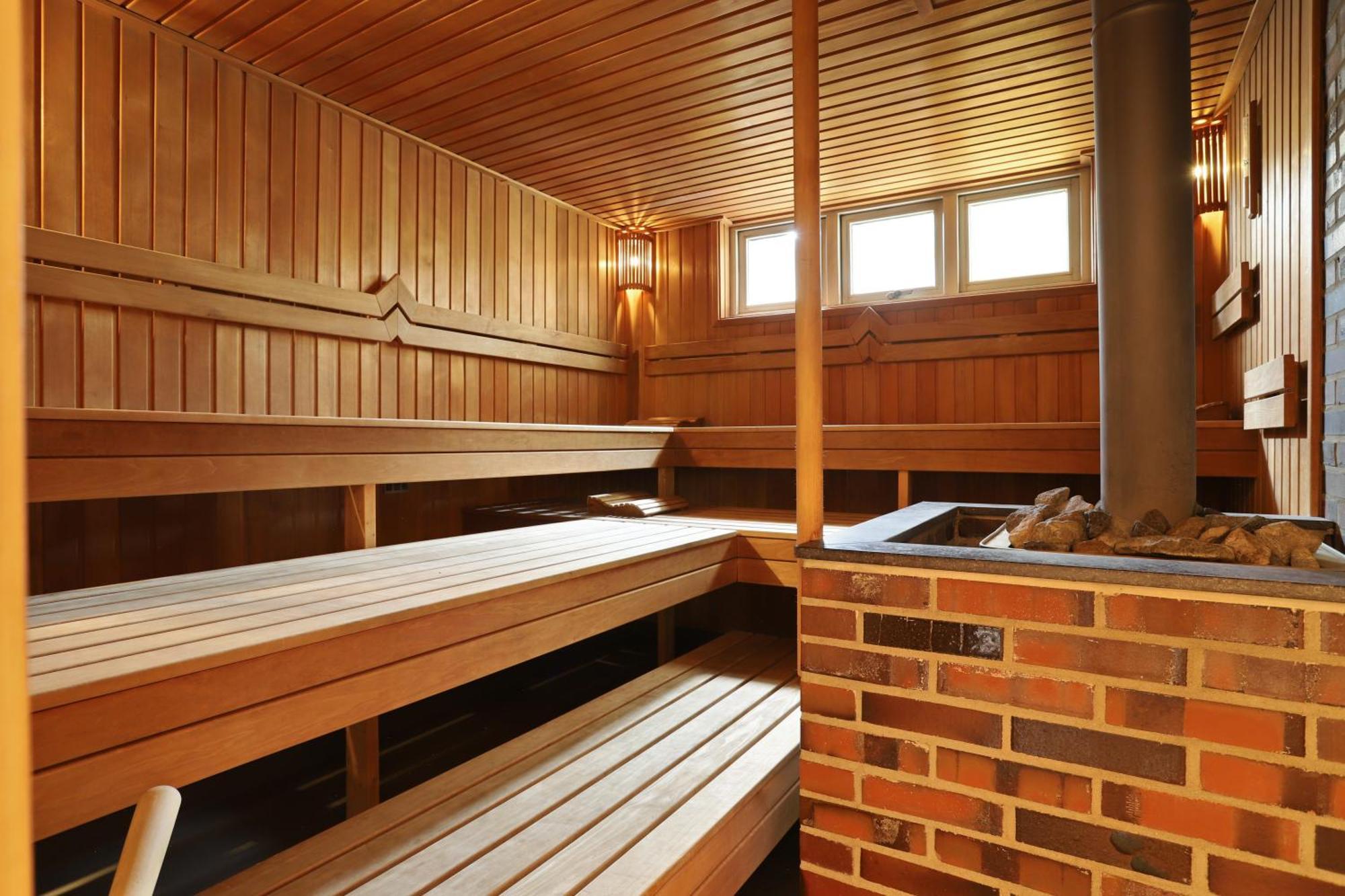 Vierhuizen B&B - Sauna D'Olle Pastorie מראה חיצוני תמונה