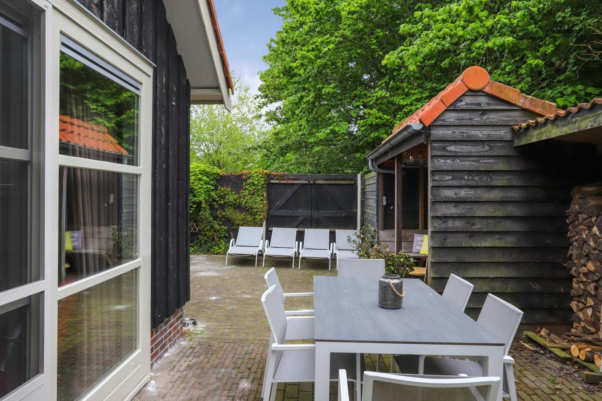 Vierhuizen B&B - Sauna D'Olle Pastorie מראה חיצוני תמונה