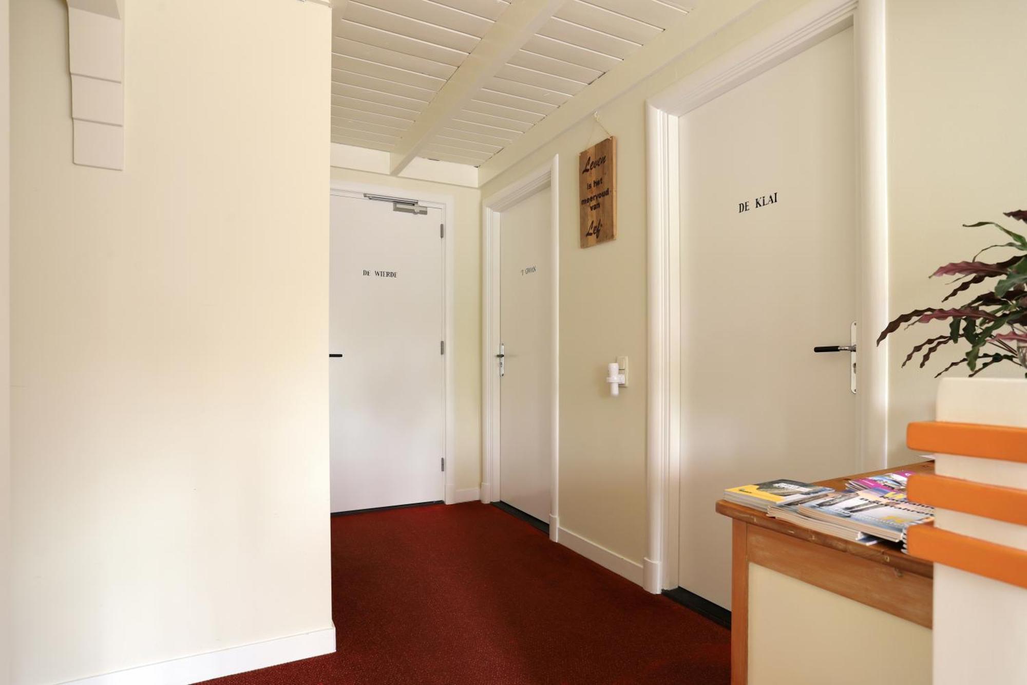Vierhuizen B&B - Sauna D'Olle Pastorie מראה חיצוני תמונה