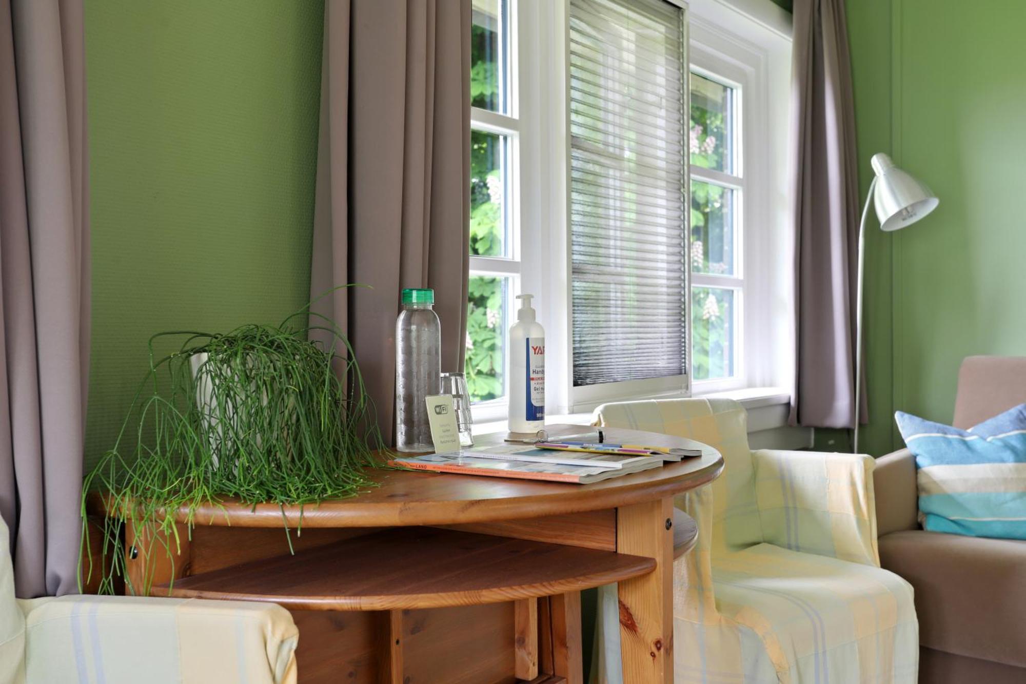 Vierhuizen B&B - Sauna D'Olle Pastorie מראה חיצוני תמונה