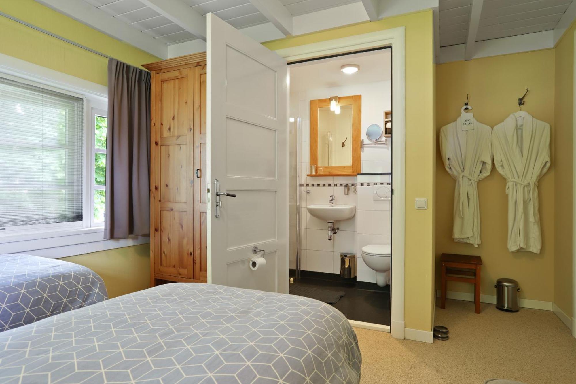 Vierhuizen B&B - Sauna D'Olle Pastorie מראה חיצוני תמונה
