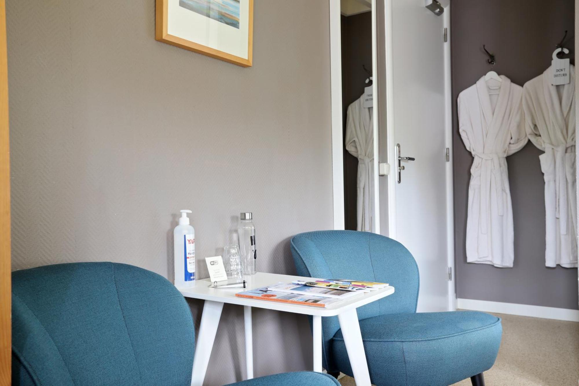 Vierhuizen B&B - Sauna D'Olle Pastorie חדר תמונה